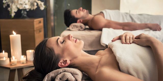 Couple spa retreat relaxing massage glow facial him her (7)
